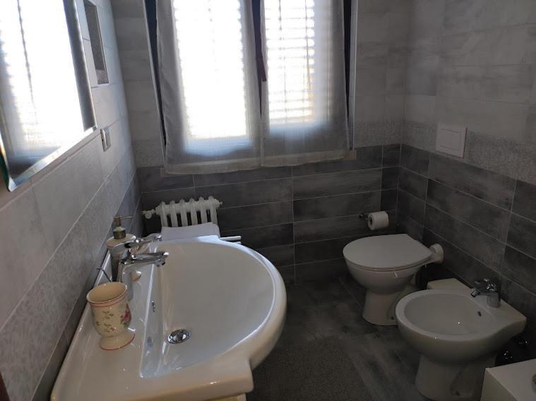 Casapatrizia B&B Sirmione Exteriör bild