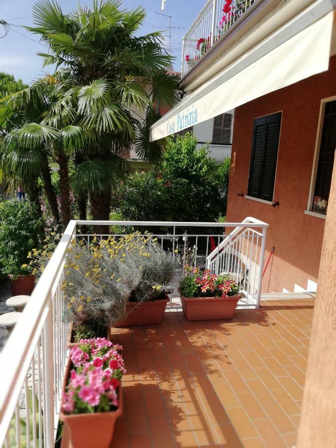 Casapatrizia B&B Sirmione Exteriör bild